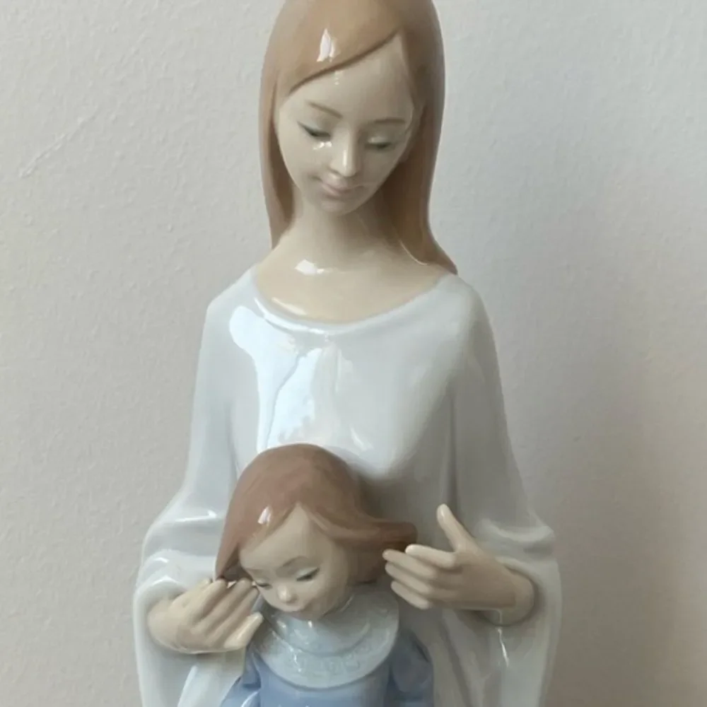 Authentic NAO Lladro My Beautiful Girl Porcelain Mother Daughter Figure NWOB
